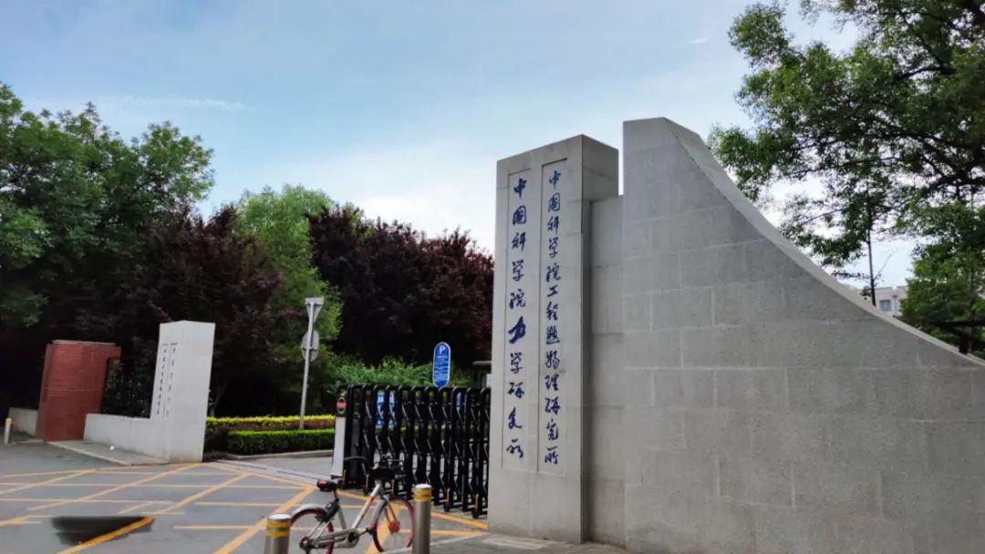 968ae9ce8d67fce79ff1a6d2deecde90 968ae9ce8d67fce79ff1a6d2deecde90.jpg